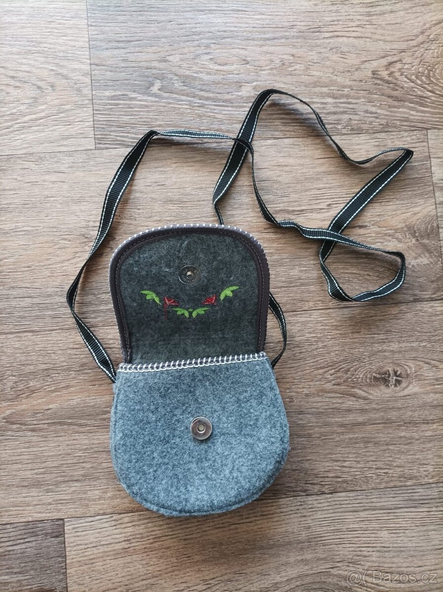 Malá kabelka - 2