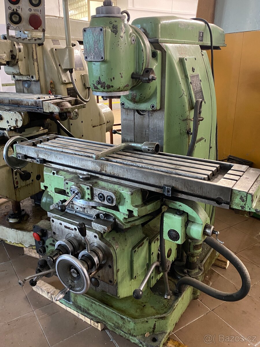 Univerzální konzolová frézka Stanko 6H81 - 2