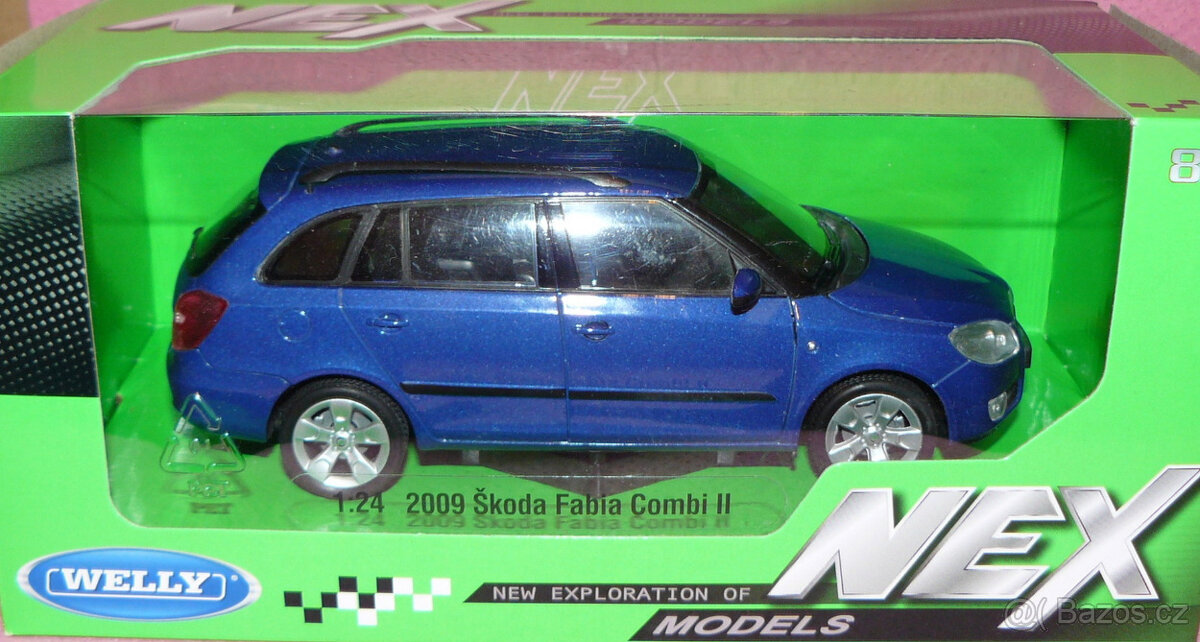 Škoda Fabia Combi II 1:24 WELLY - MODRÁ - 2