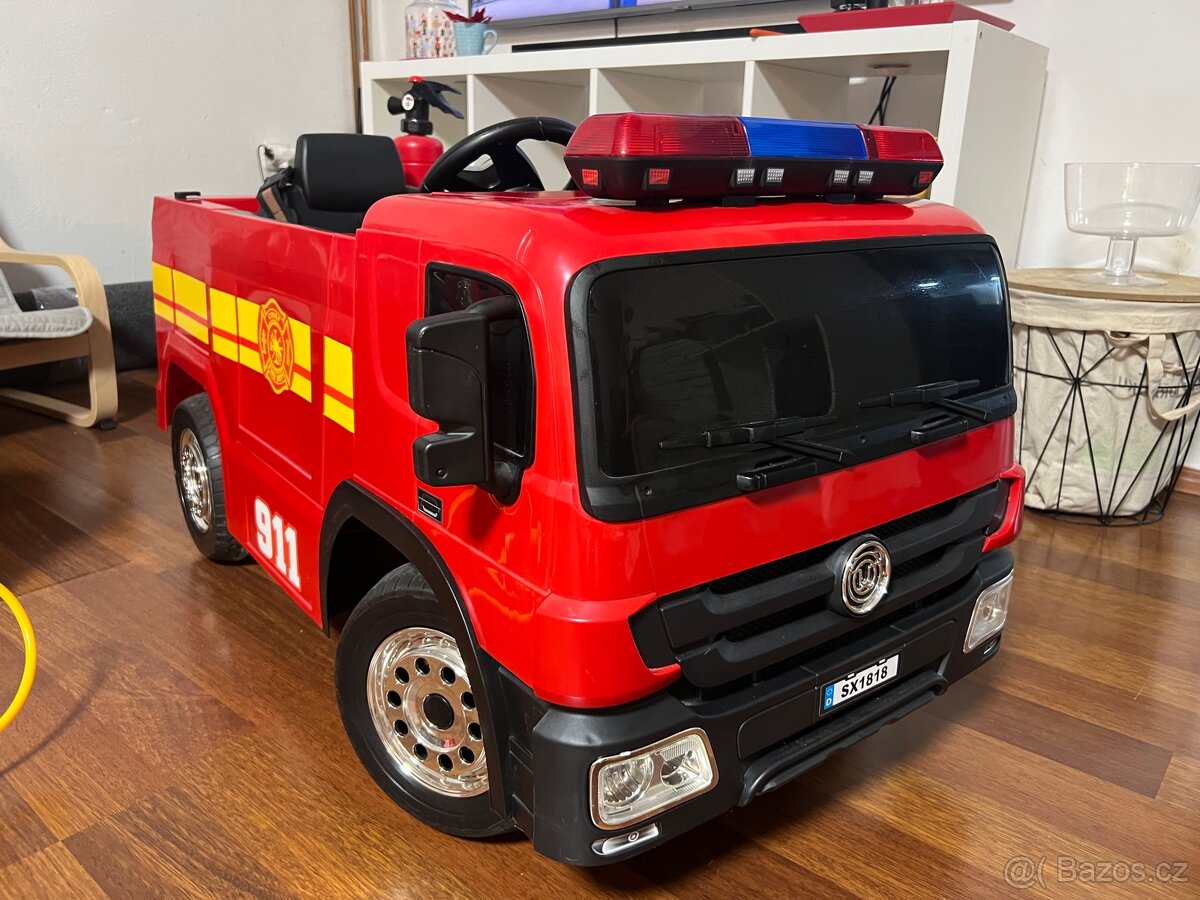 Hasičské auto pro děti na baterku - 2