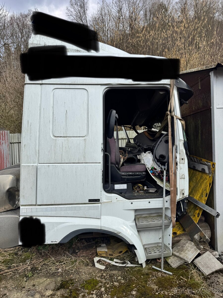 Daf XF 106 Space cab nahradni dily - 2