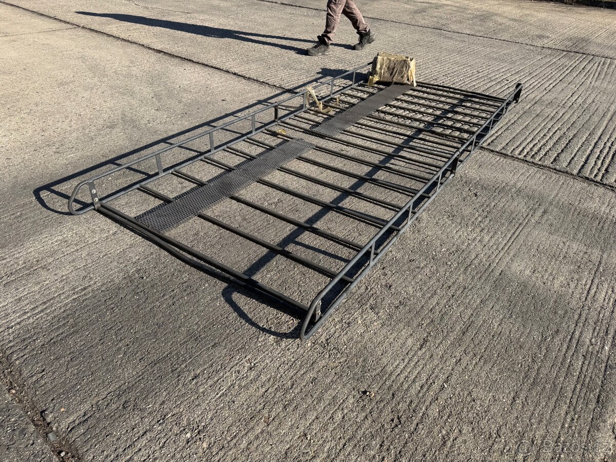 Zahrádka na dodávku - 2