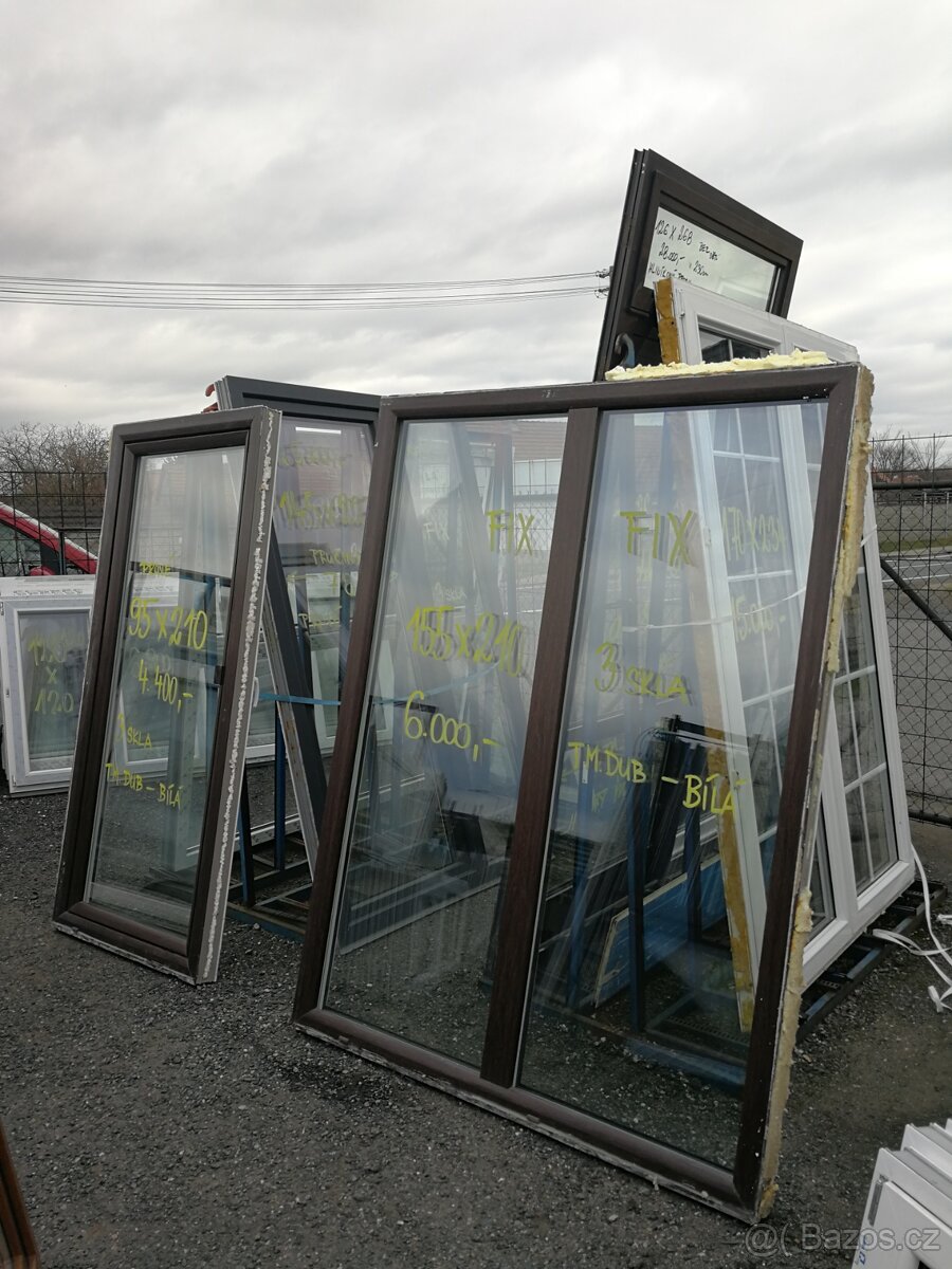 okno použité 3 skla hnědé - 2