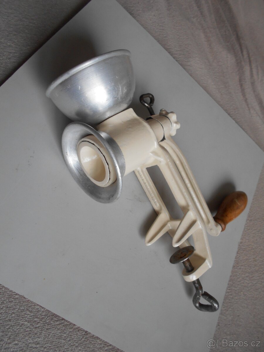 Starý mlýnek na mák. - 2