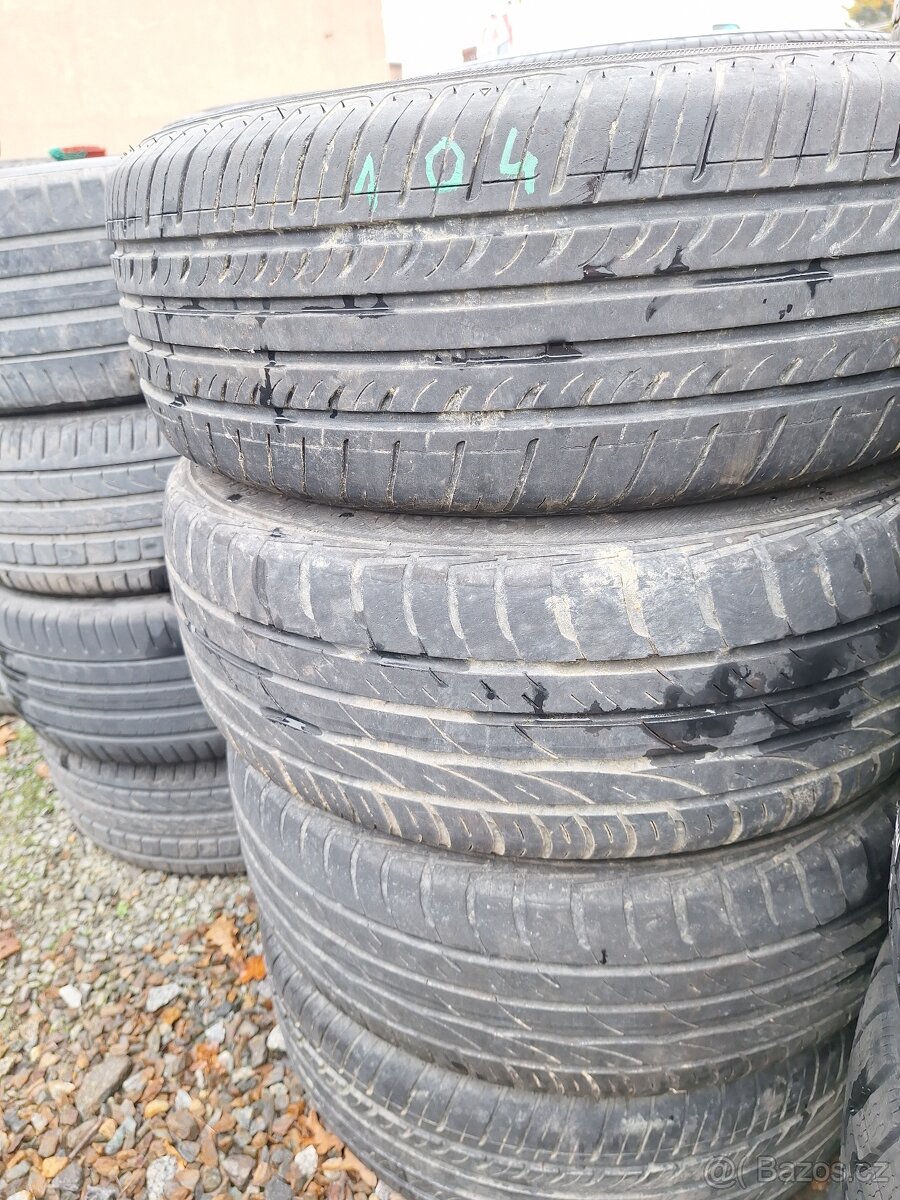 Pneu s diskama R15" - 2