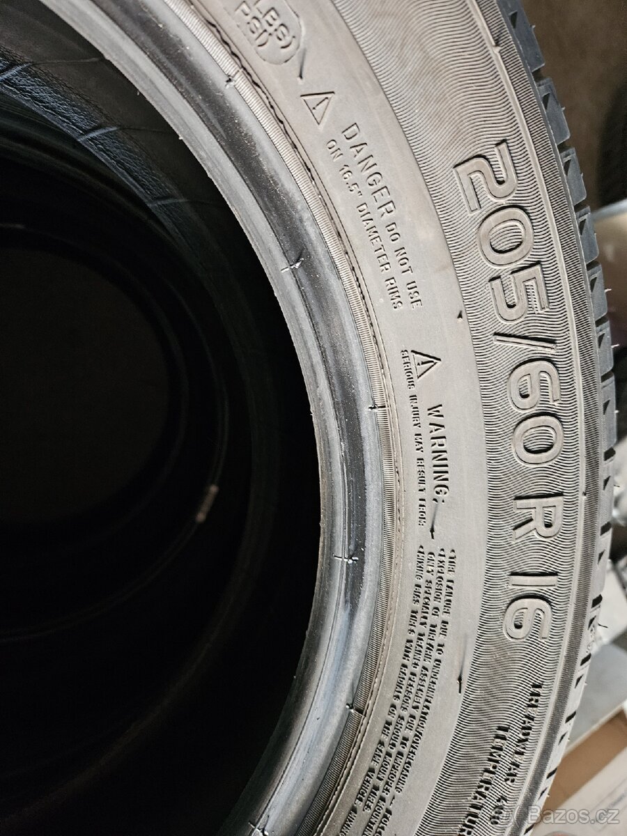 Letni pneu 205/60 R16 - 2