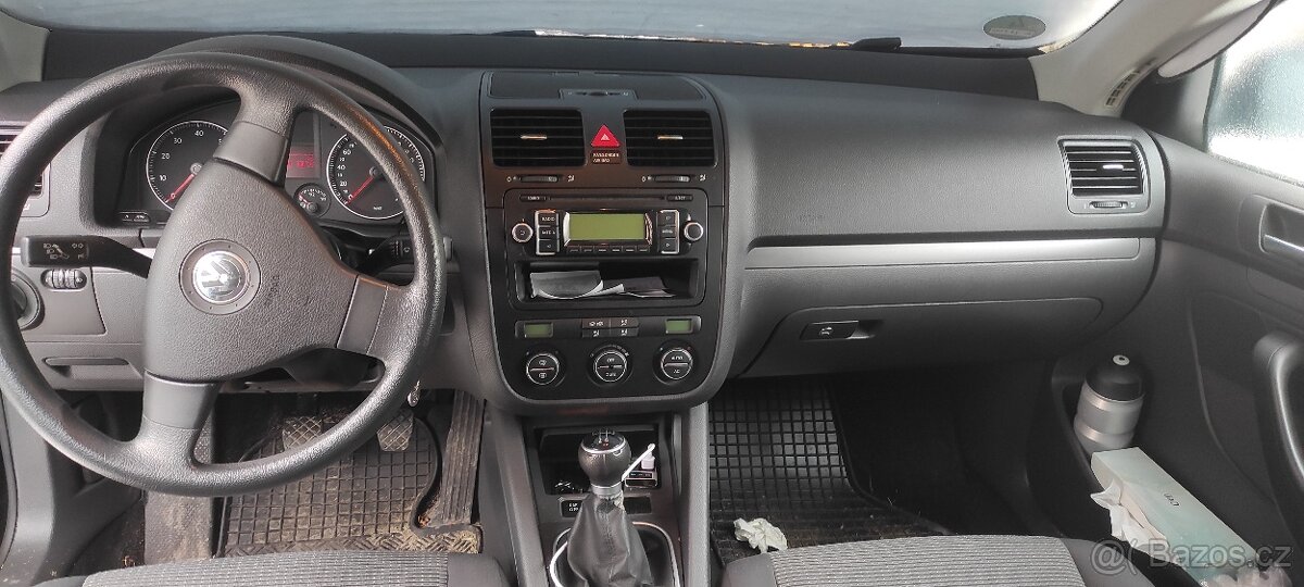 VW Golf 2009, tažné, LPG i na splátky - 2