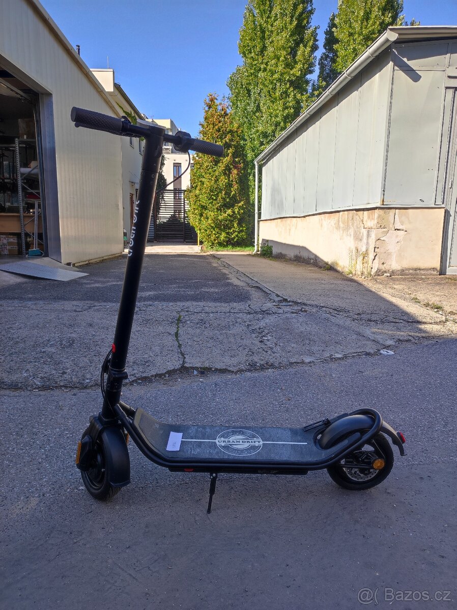 Elektrická koloběžka Urban drift 300W - 2