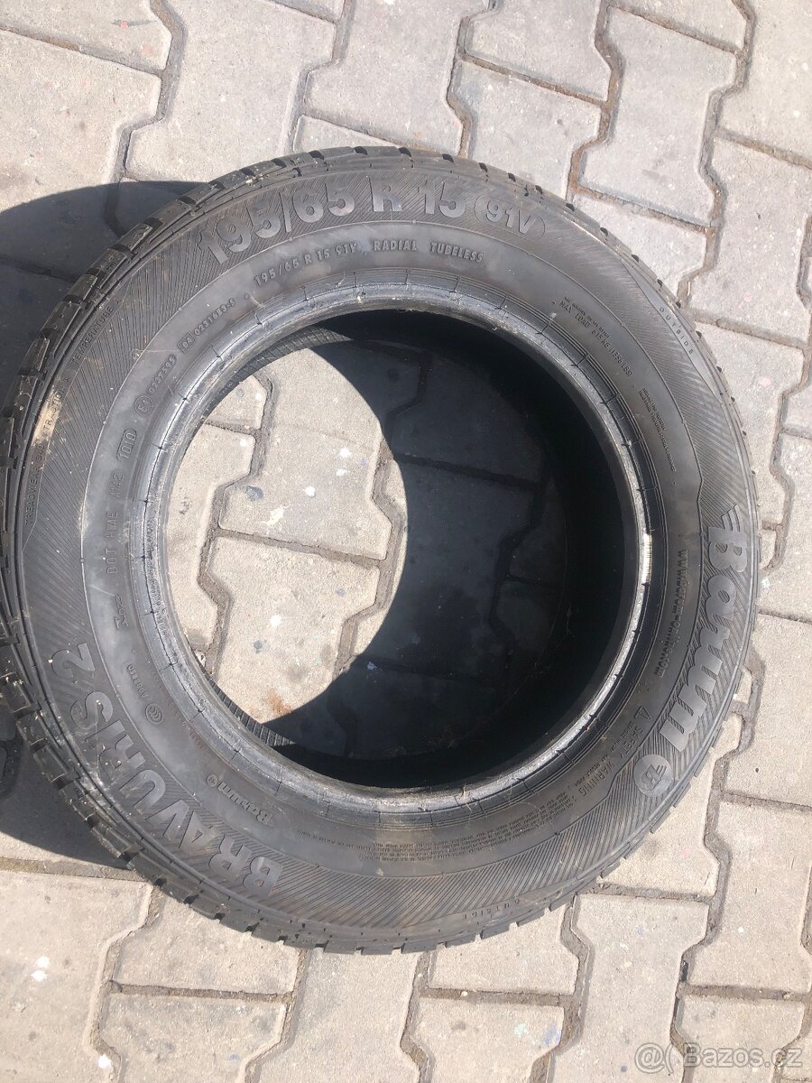 Letni pneu 195/65 r15 - 2