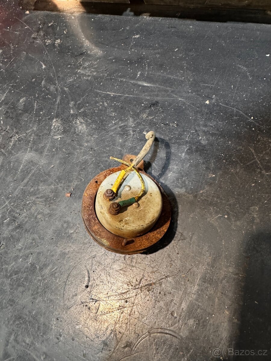 Houkačka Stadion S22 - 2