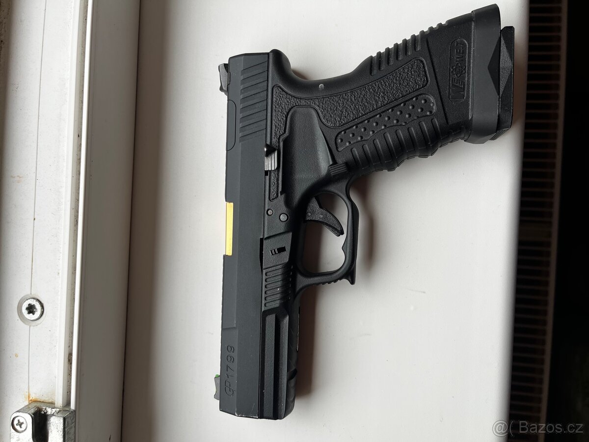 Airsoft pistole - 2