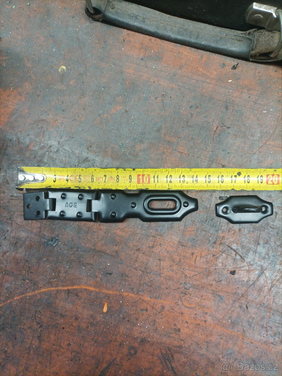 Petlice na visací zámek - 2