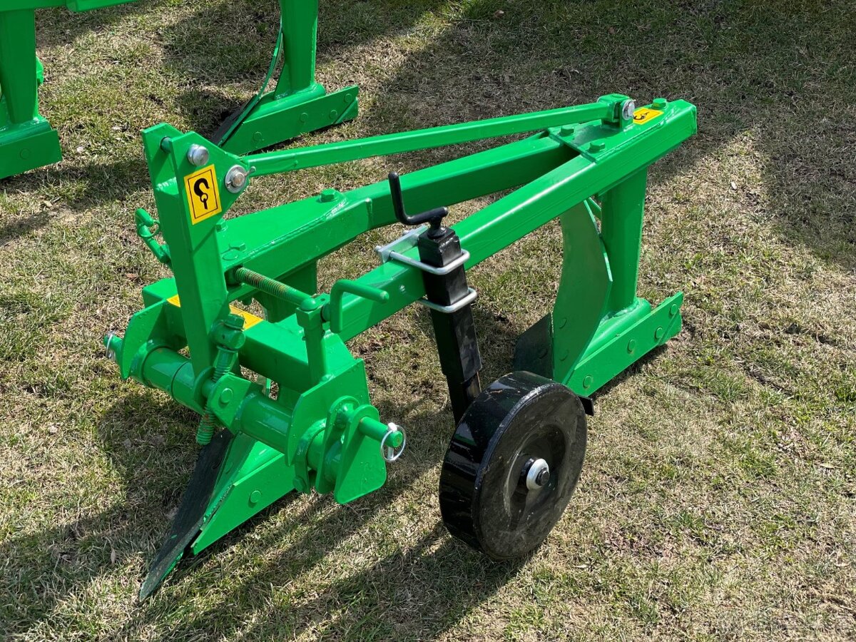 Dvouradličný pluh za malotraktor - 2