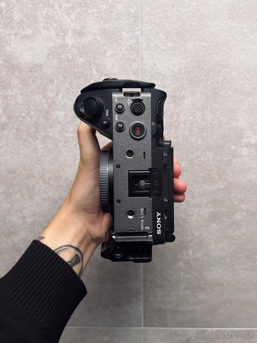 Sony FX3 + XLR H1 + klec a nástavec smallrig - 2