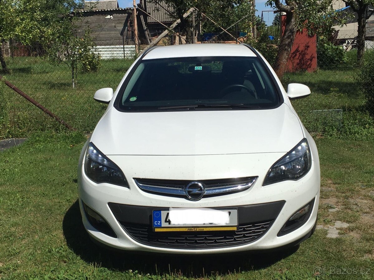 Náhradní díly Opel Astra J Sports Tourer 2015 - 2