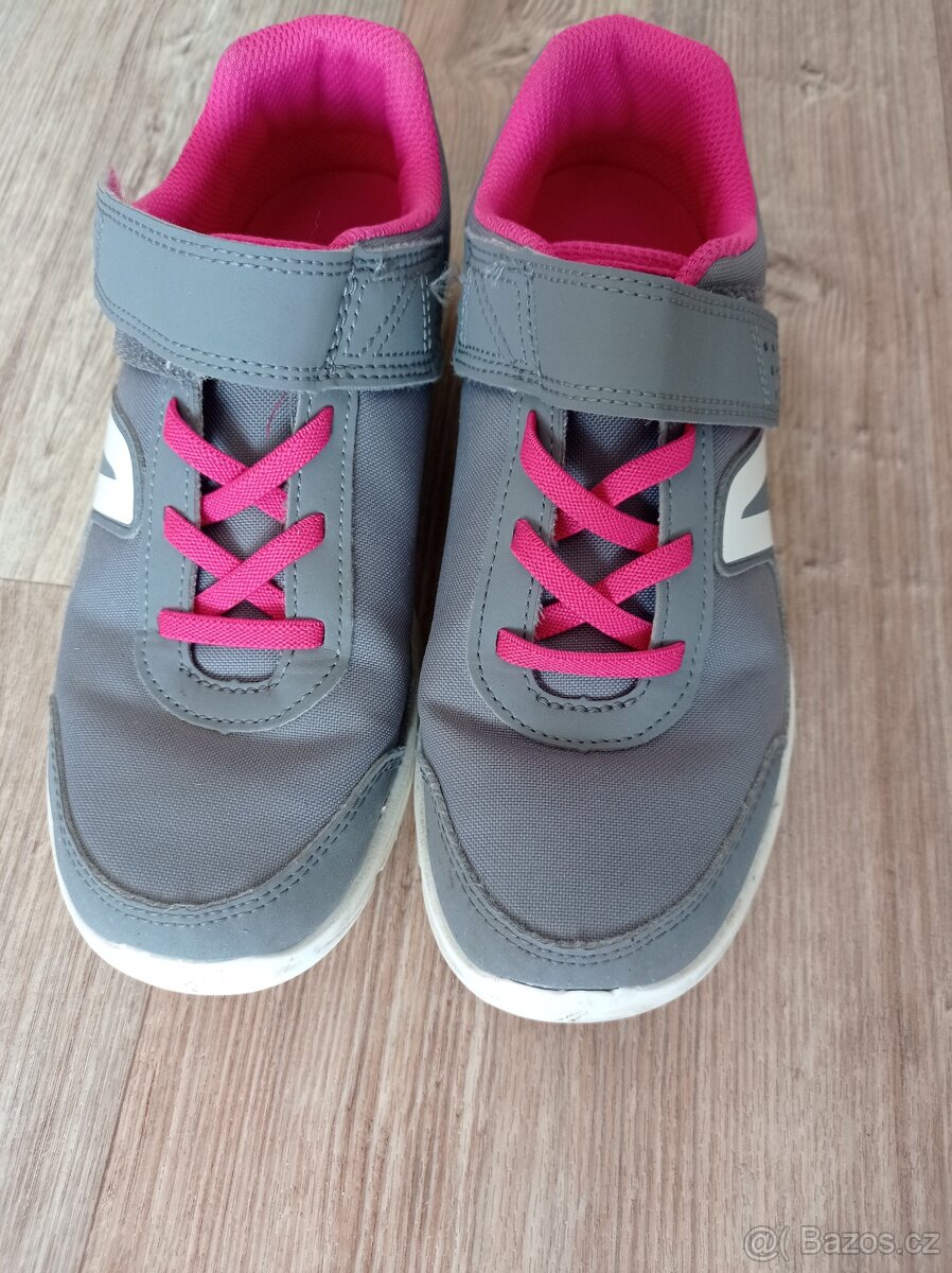 Dívčí tenisky, vel. 36 - 2