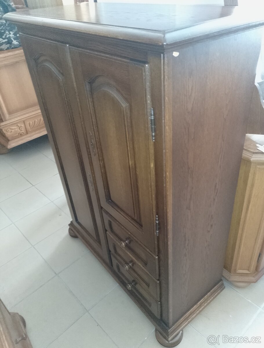 Dubová vysoká komoda - 2