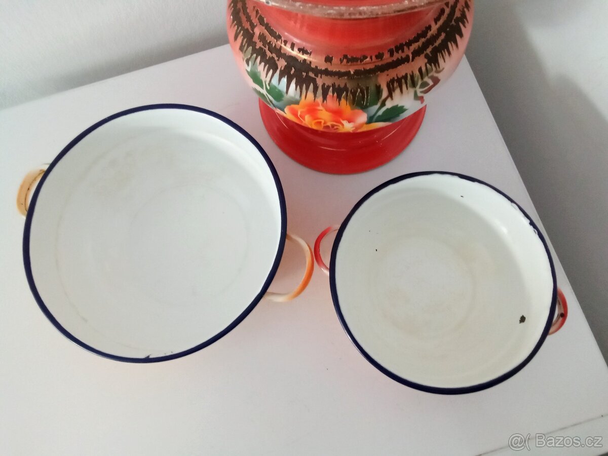 Staré, barevné, smaltované nádobí - 2