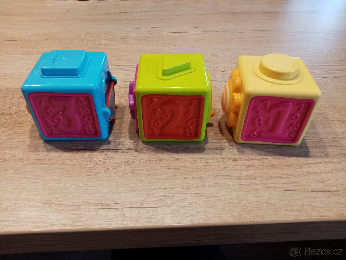 set hraček pro menší děti - 2