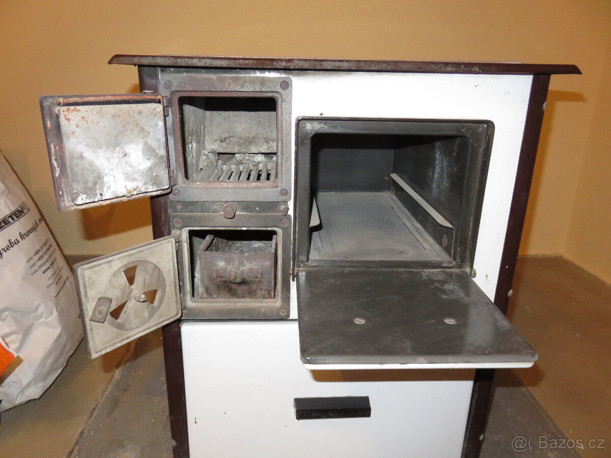 KUCHYŃSKÝ SPORÁK NA TUHÁ PALIVA REKREANT II. - 2