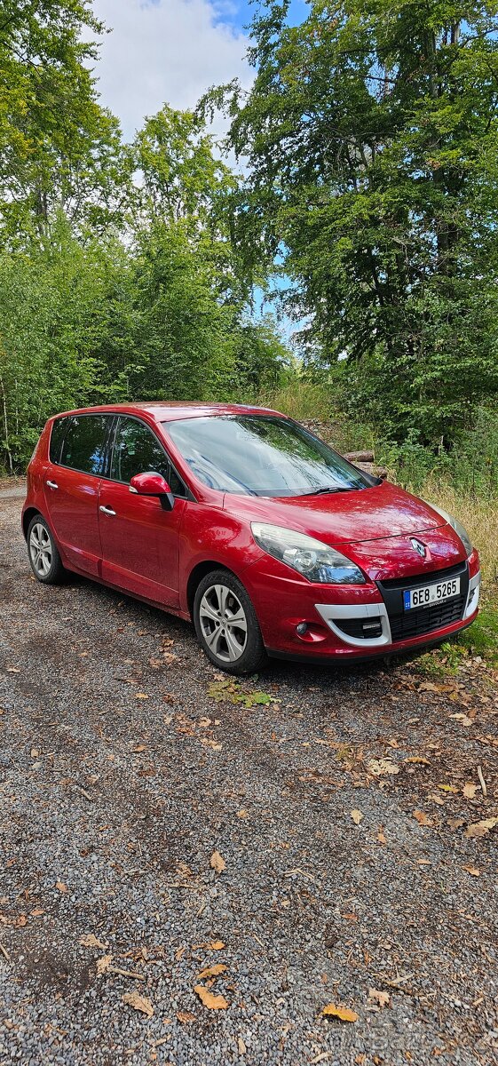 Renault Scénic 3/2009 1.4tce 96kw 121 xxc km - 2