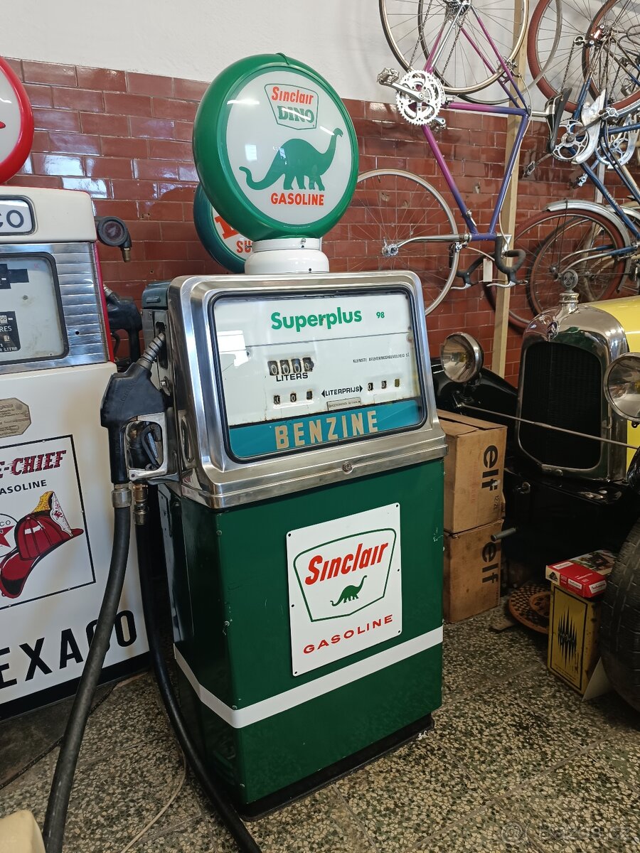 Stará benzínová americká pumpa Wayne, Sinclair, patina - 2