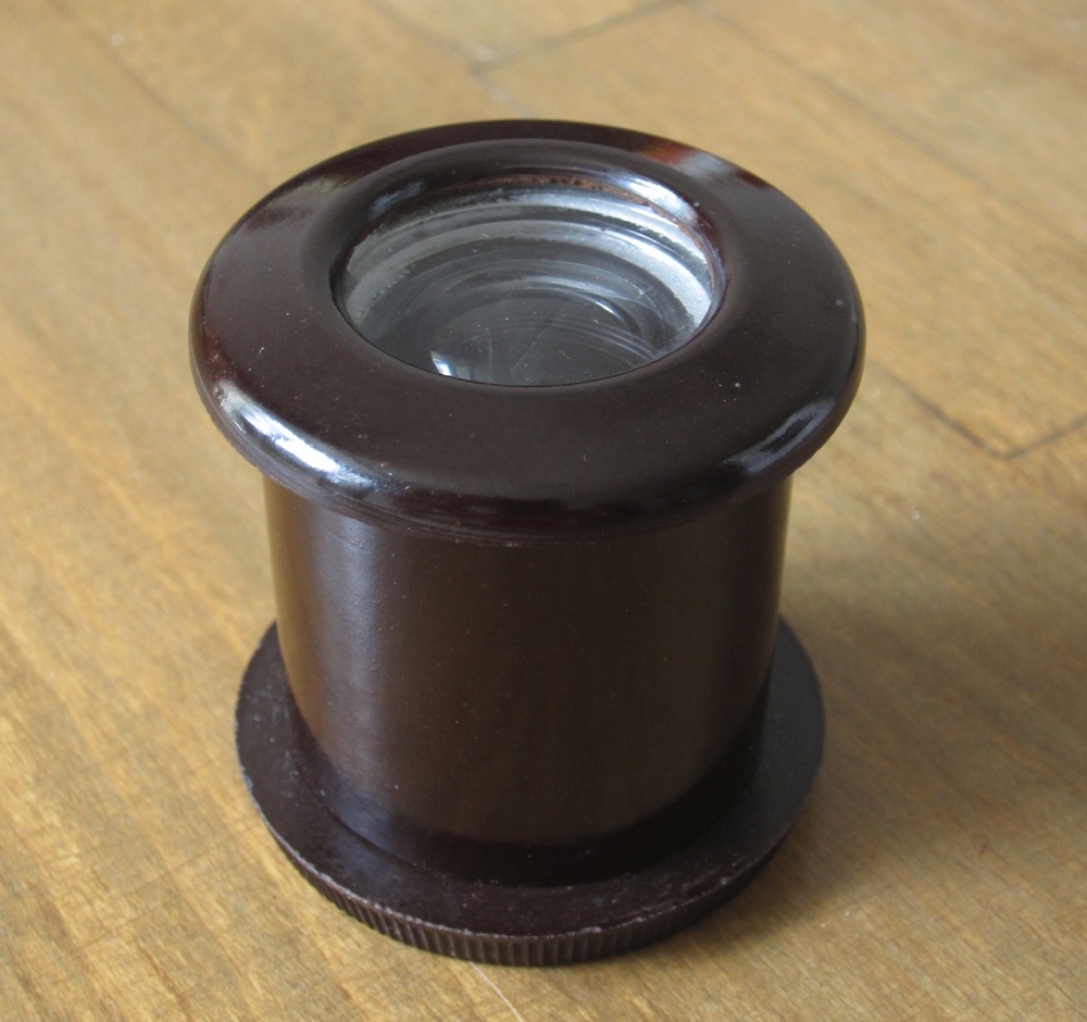 Retro bakelitové kukátko a bytový zvonek - 2