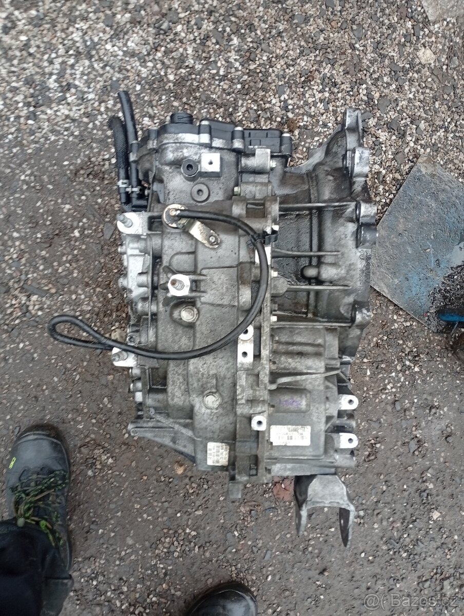 PEUGEOT 4007, CITROEN C-CROSSER 2,2HDI 115KW 4HN AUTOMAT - 2