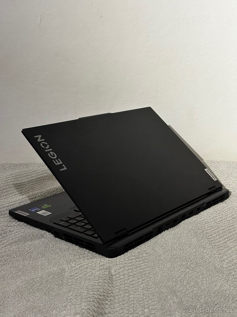 Herní počítač Lenovo Legion Pro 5 RTX4070 Intel I9 - 2