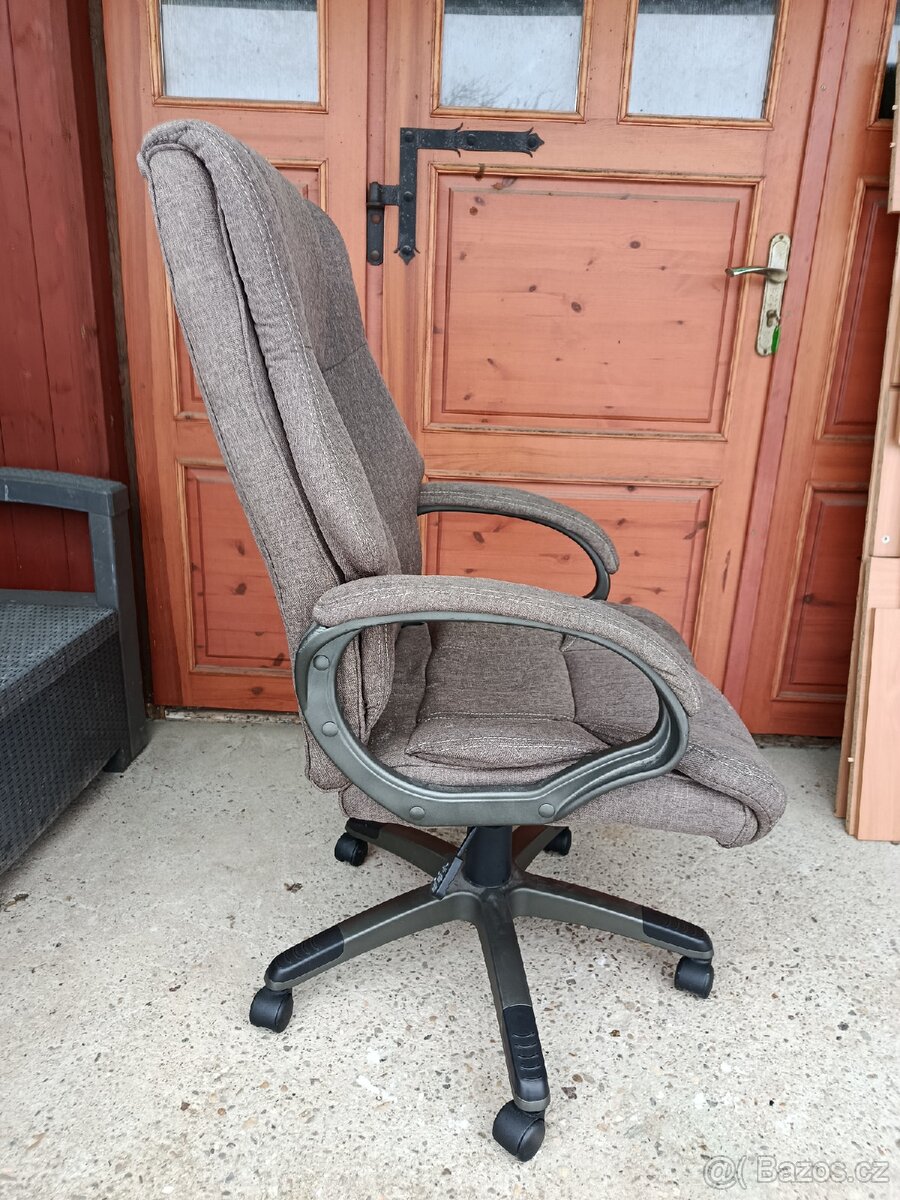 Kancelářské křeslo - 2