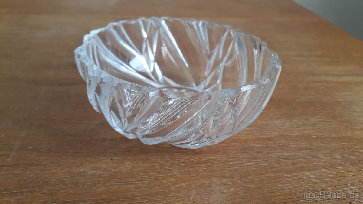 souprava skleněných misek - 2