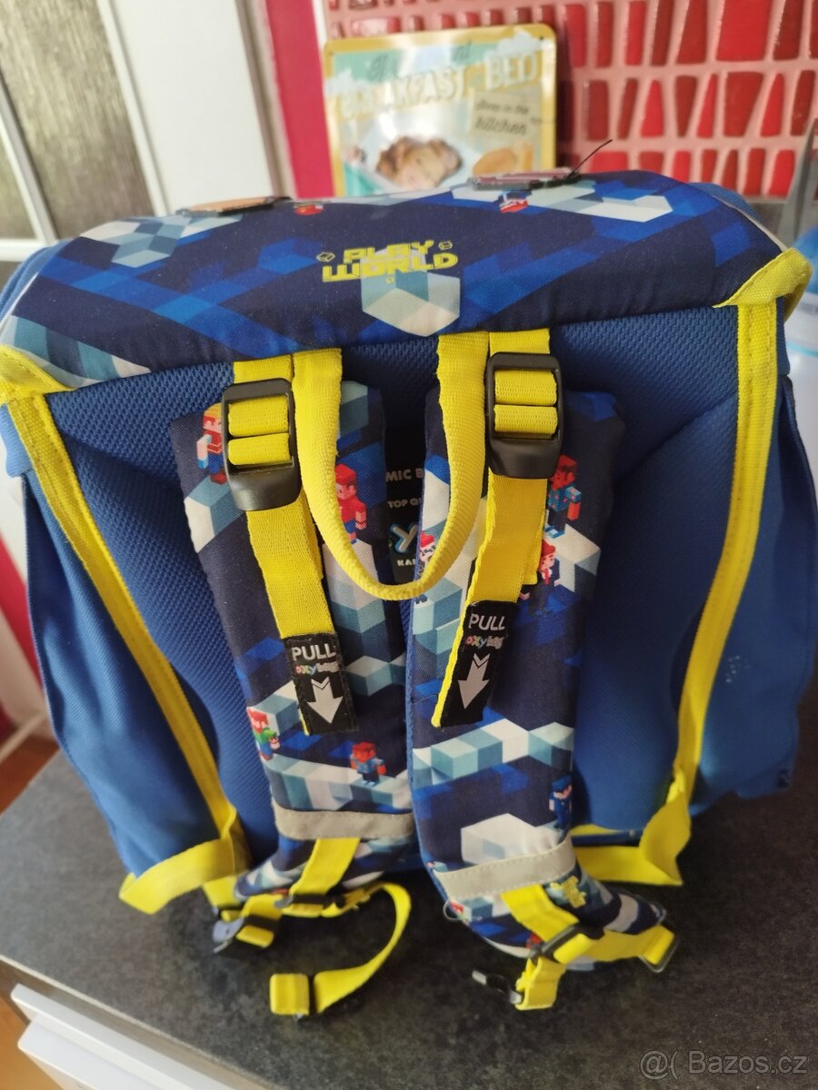 Chlapecký školní batoh Play World - 2