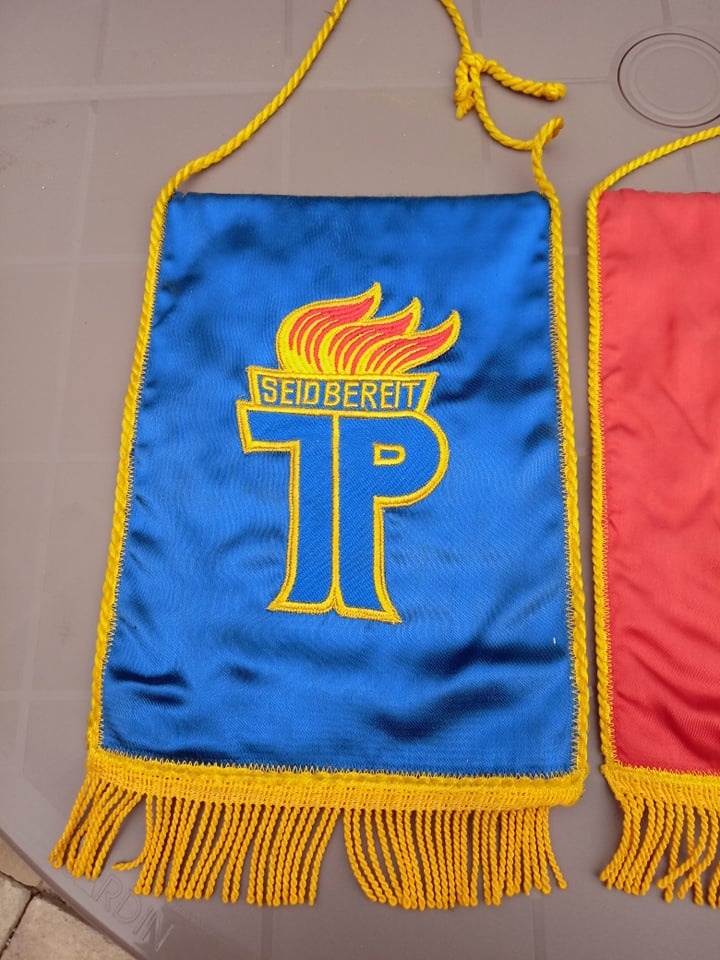 Vlaječky - symboly - Seid bereit, - 2