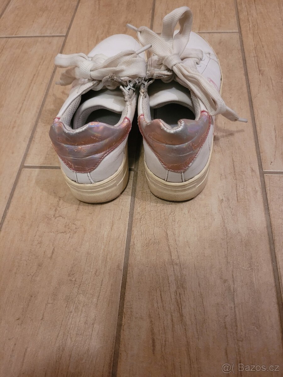 Dětské tenisky Baťa vel.33 - 2