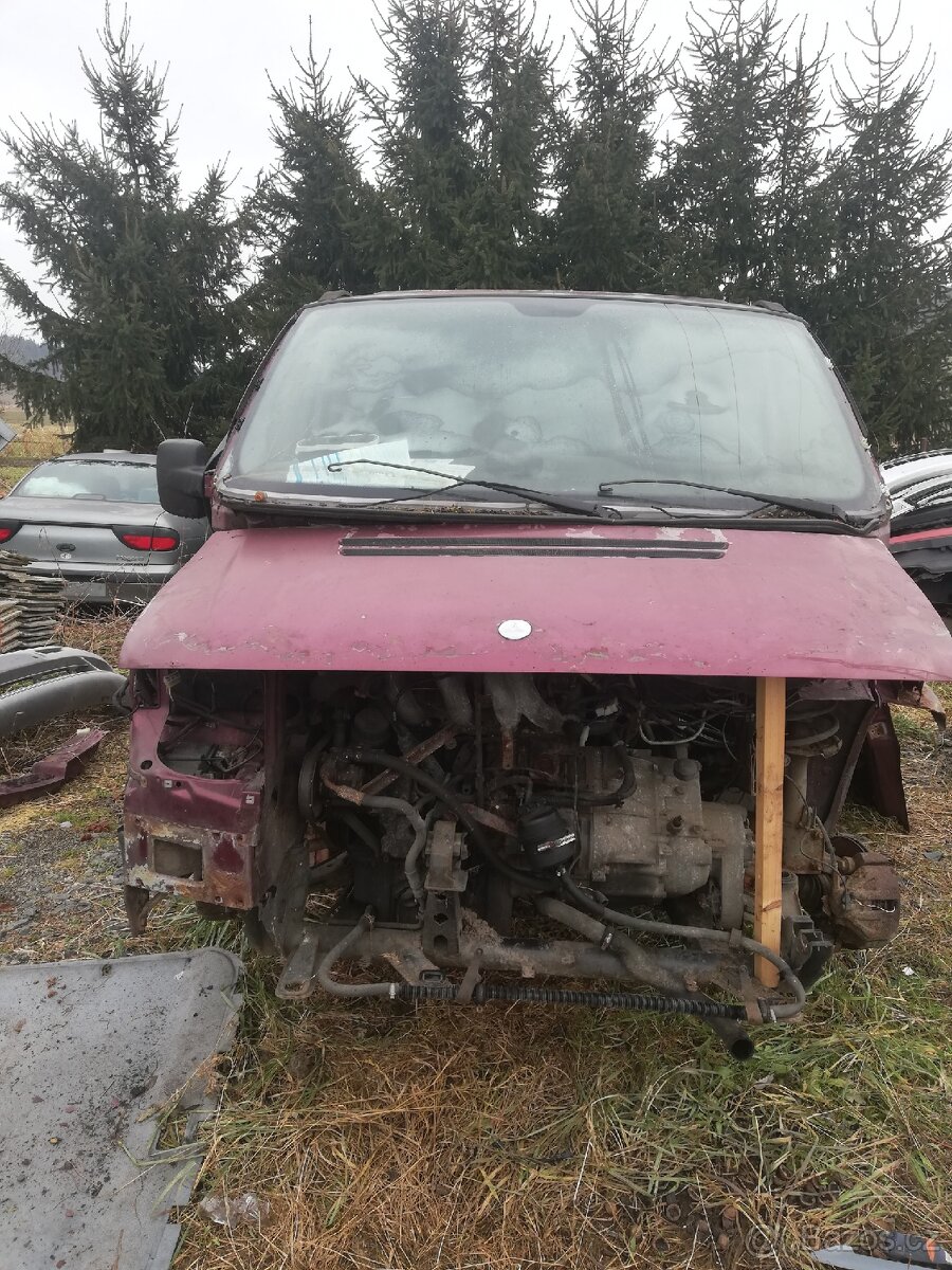 Mercedes Vito 2.3i - 2