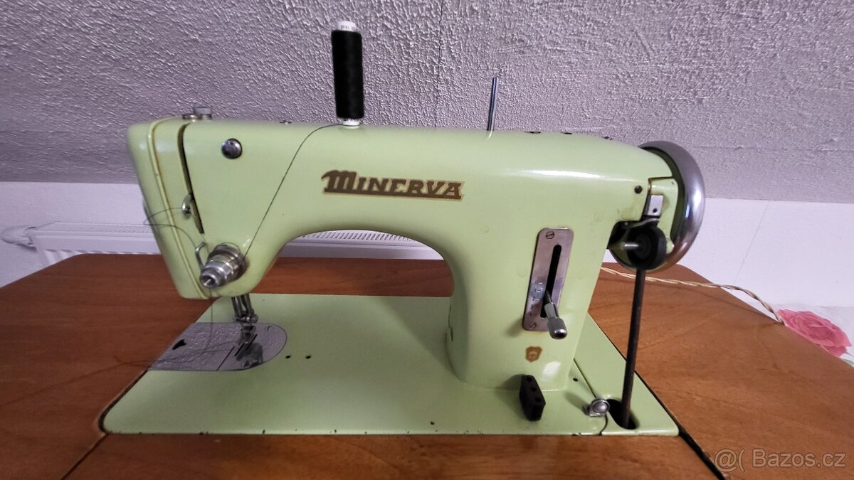 Šicí stroj Minerva - 2