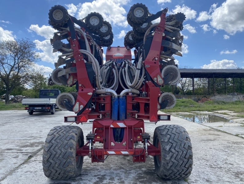 Secí stroj s technológiou Strip-till SUMO DTS 6 - 2