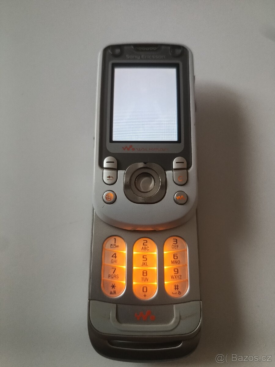 Sony Ericsson w550i - 2