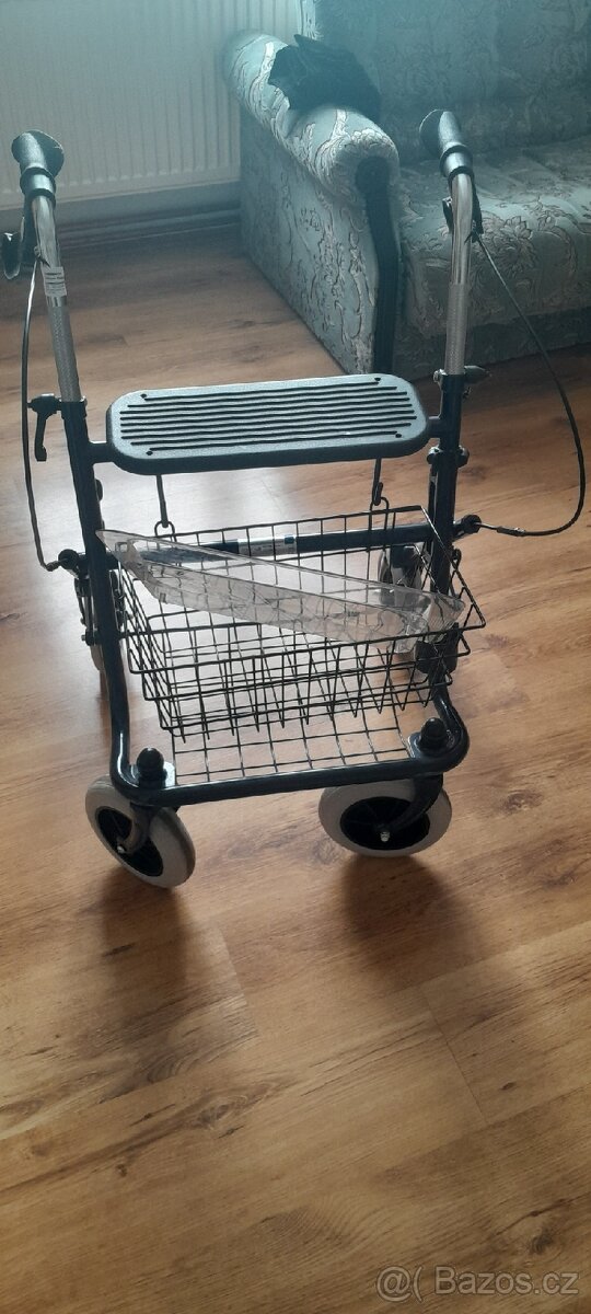 invalidní chodítko - 2
