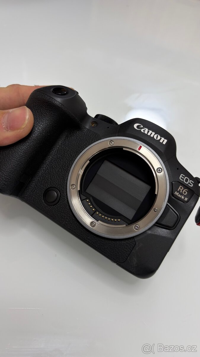 Canon EOS R6 Mark II - 2
