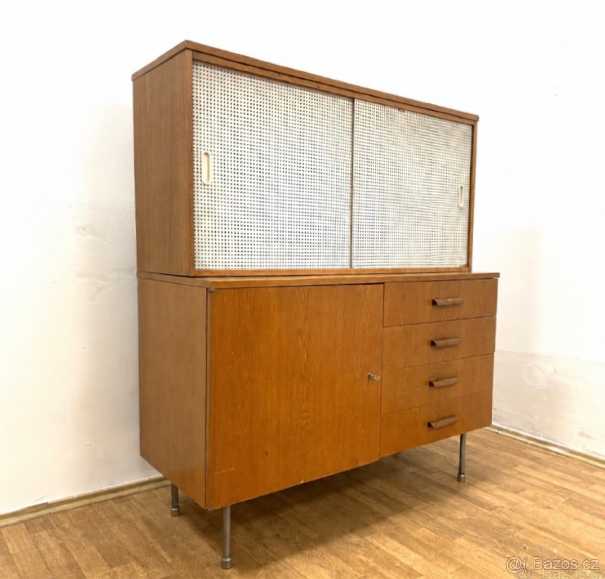 Retro komoda 60. léta Interiér - 2