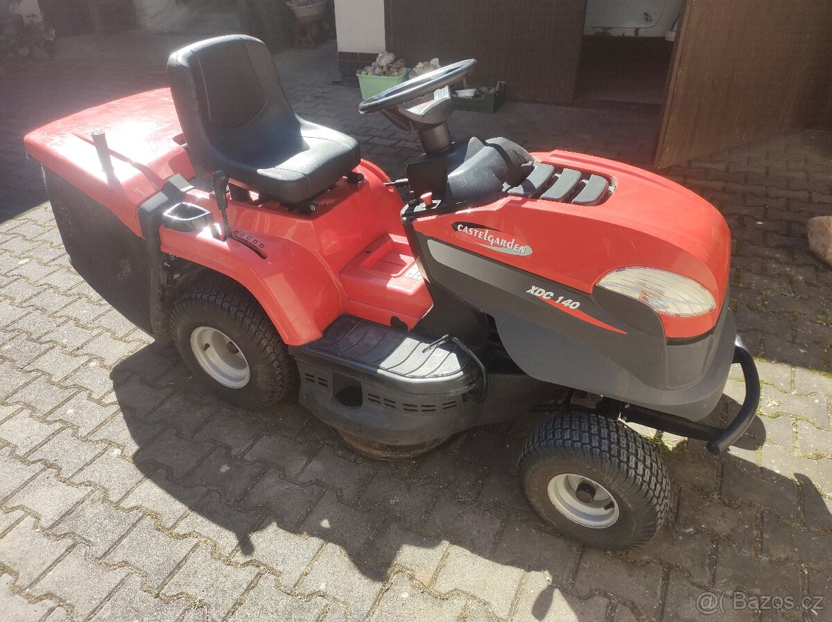 Zahradní traktor - 2