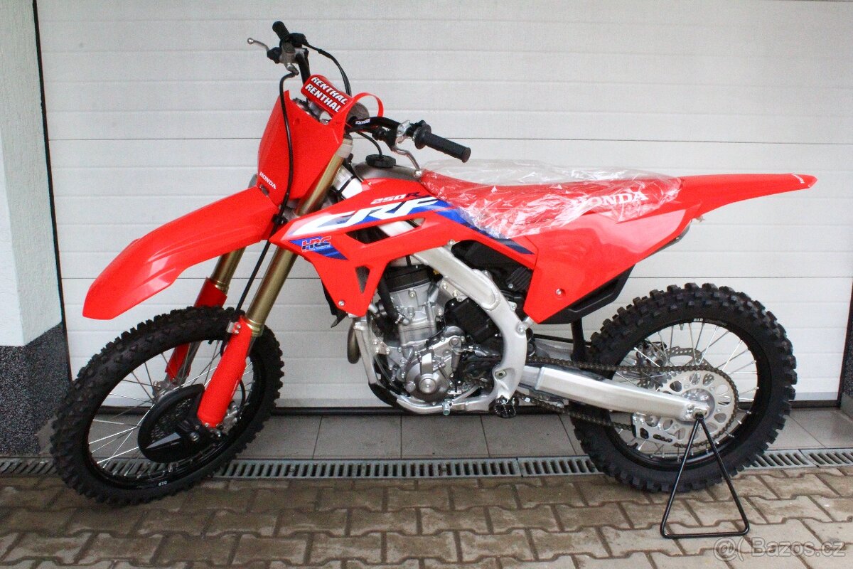 Honda CRF 250 R 2024 nová skladem