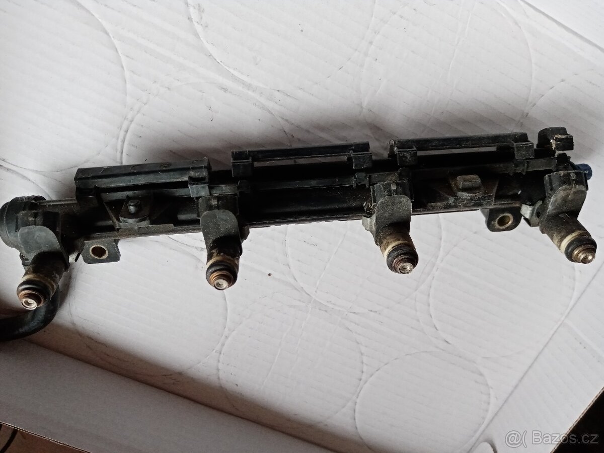 Vstřikovací lišta - 2