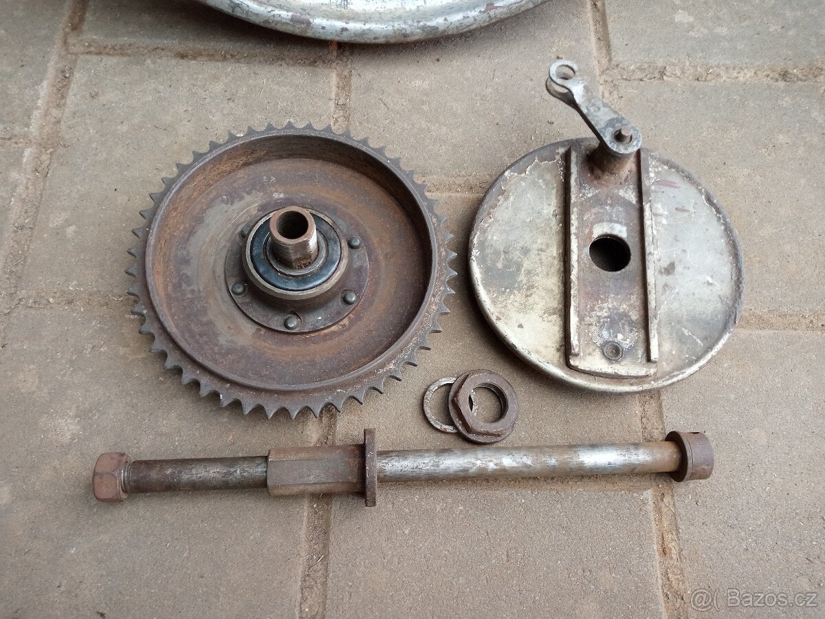 Rozeta Jawa pérák 250,350 - 2