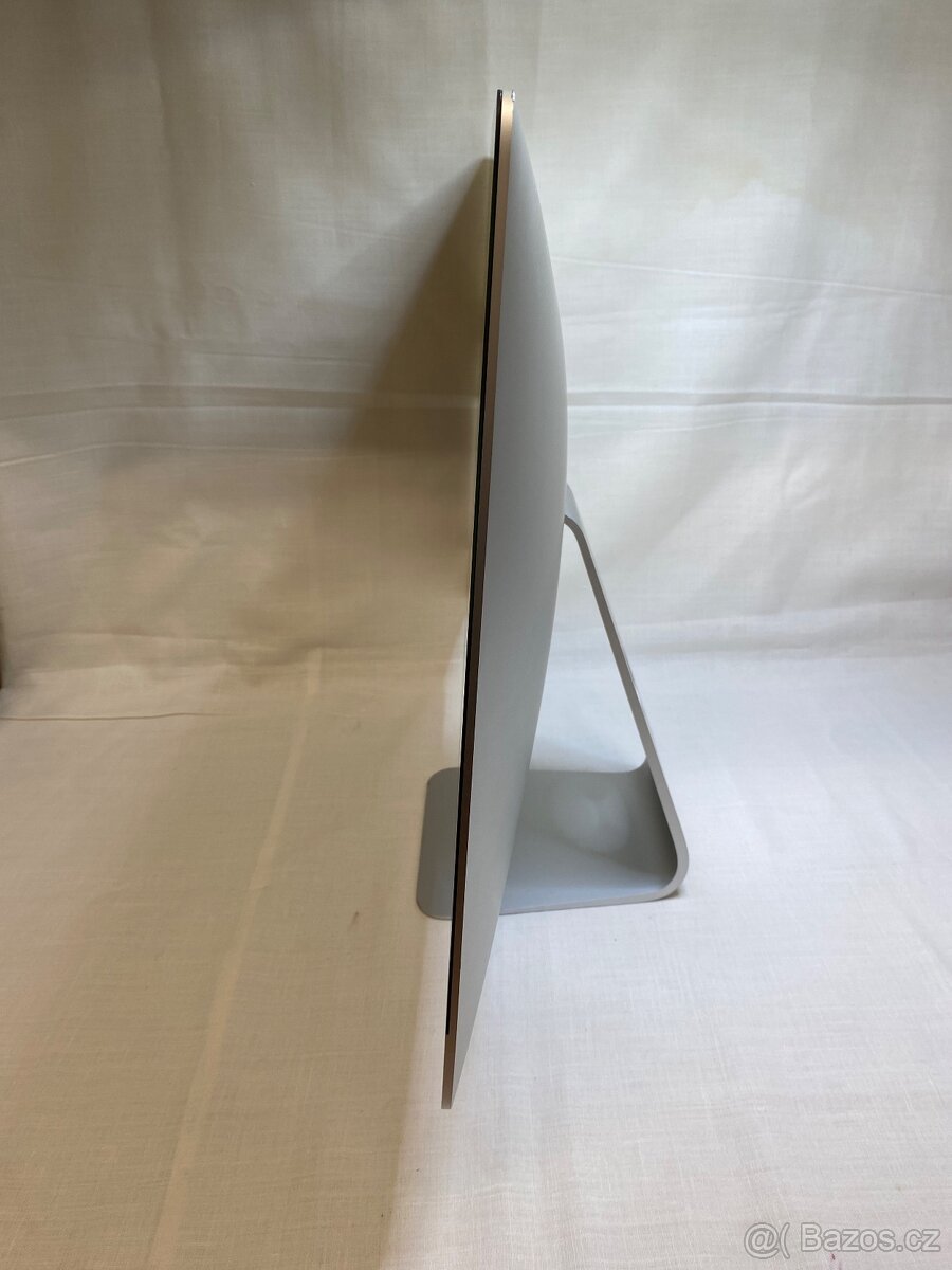 TOP 27 Apple iMac i5 3GHz 5K RETINA 6jádro Pro 570X ZÁRUKA - 2