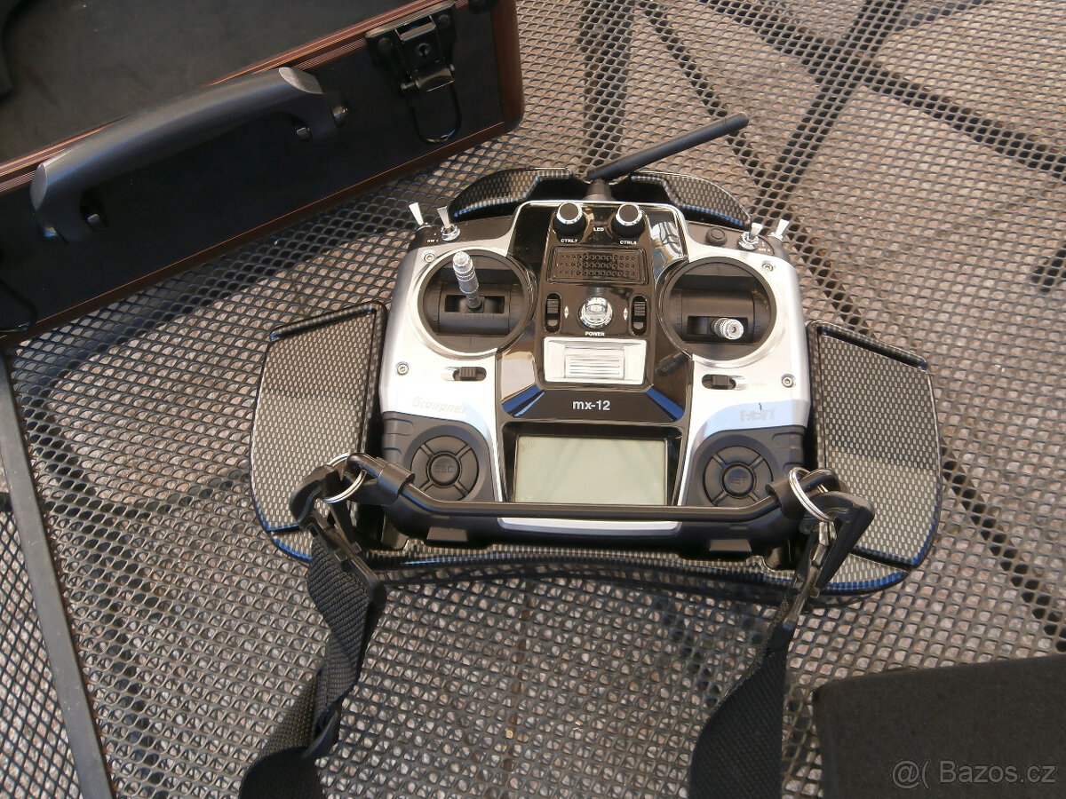 Prodám kompletní vybavení letecké modely,doplňky - 2