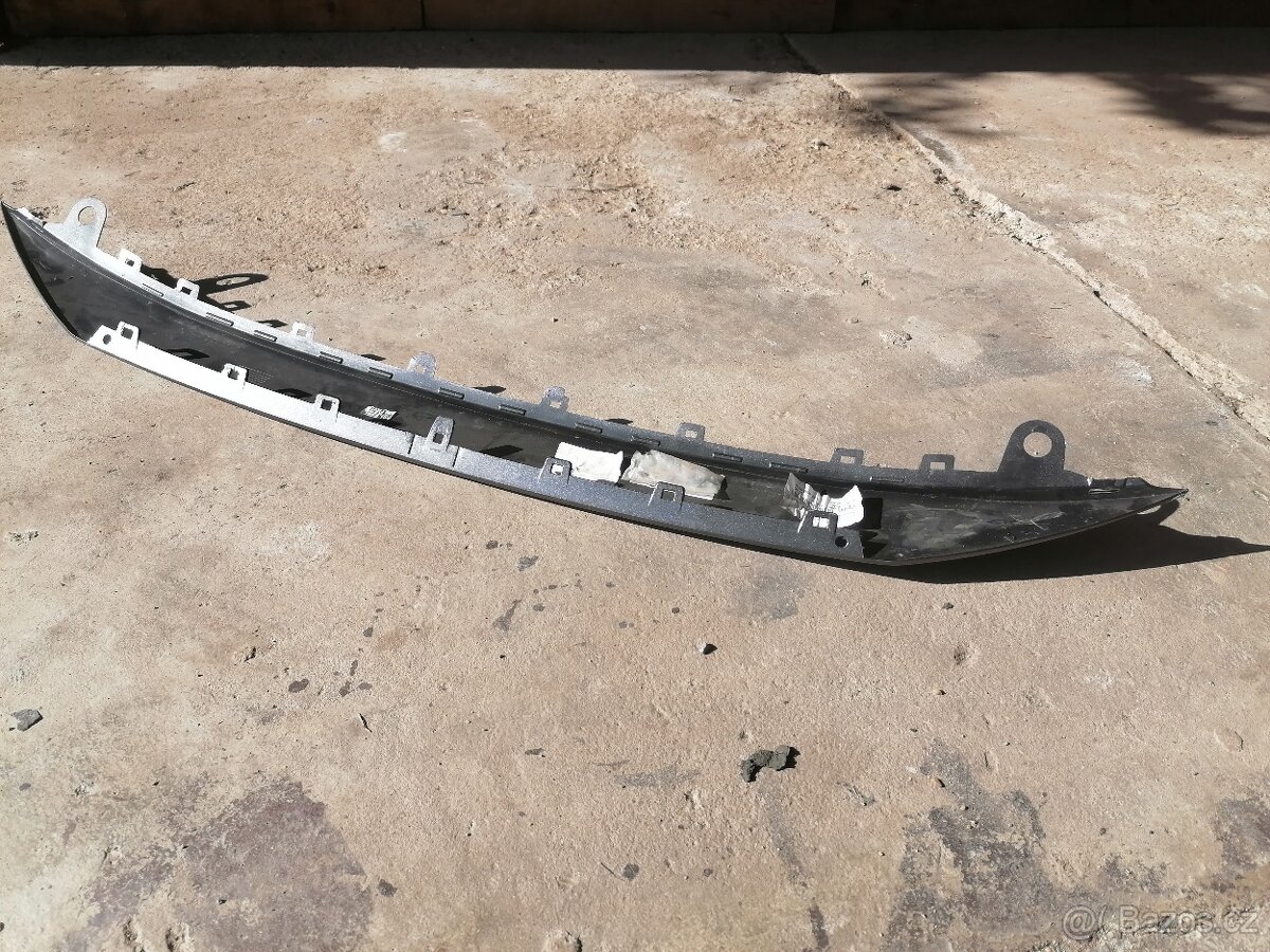 Lišta přední nárazník Peugeot 208 - 2
