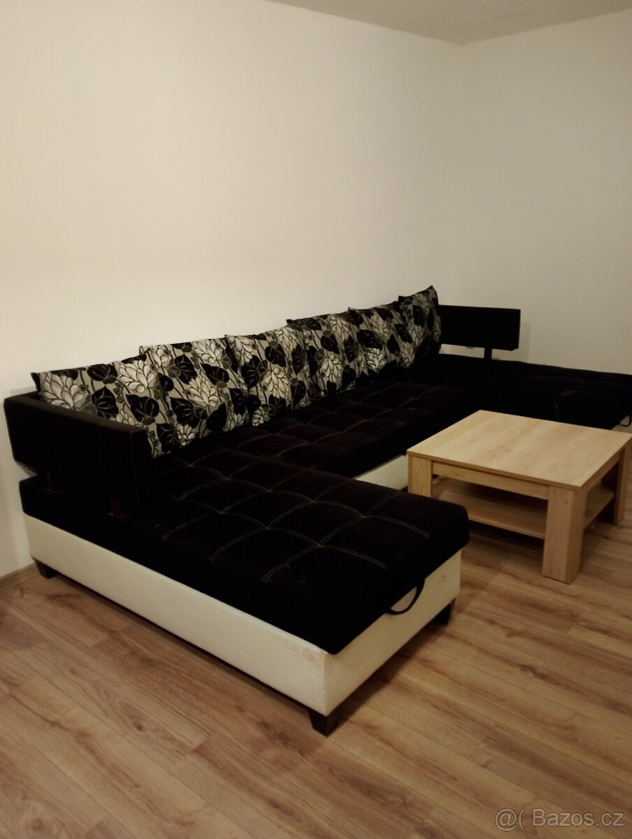 Rozkládací gauč a dvoupatrová postel s úložným prostorem - 2