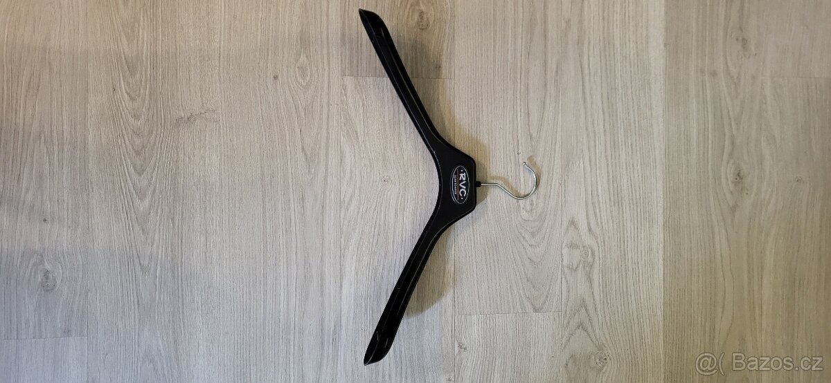 Ramínka plastová s odnímatelným logem. - 2